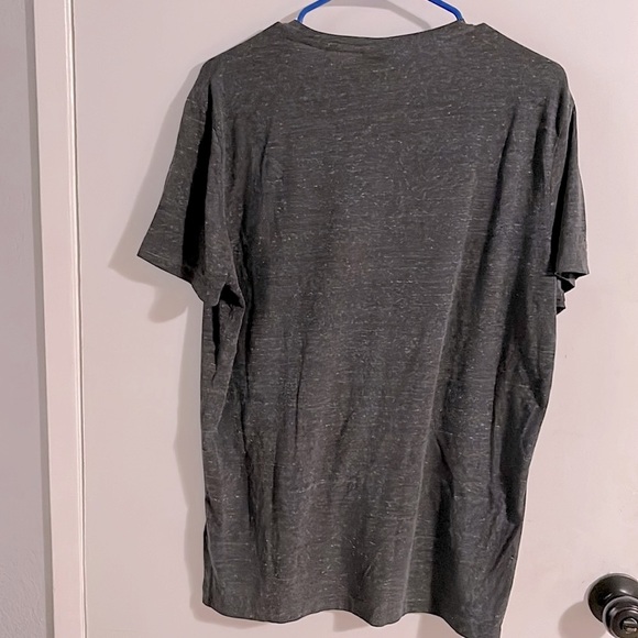 H&M shirt - Picture 3 of 5